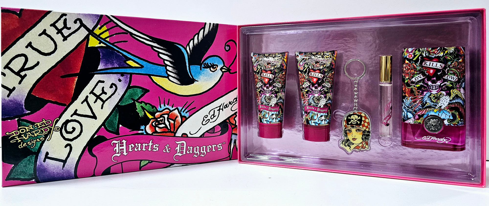 Ed Hardy Hearts and Daggers 5pc Set 100ml EDP w/ Key Chain Women