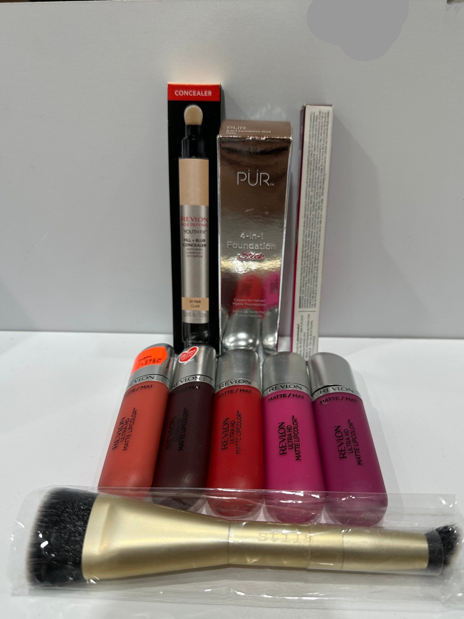 Cosmetics Bundle #008