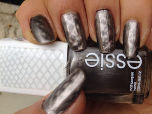Essie Magnetic Nail Lacquer 13.5ml - Snake, Rattle and Roll