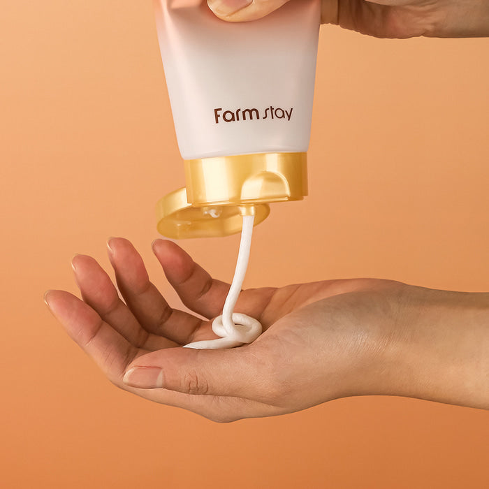 Farmstay Ginseng & Niacinamide Deep Cleansing Foam