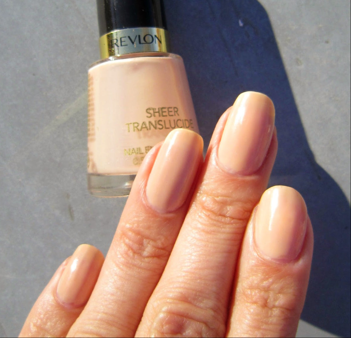 Revlon Nail Enamel 14.7ml - Sheer Nude 004